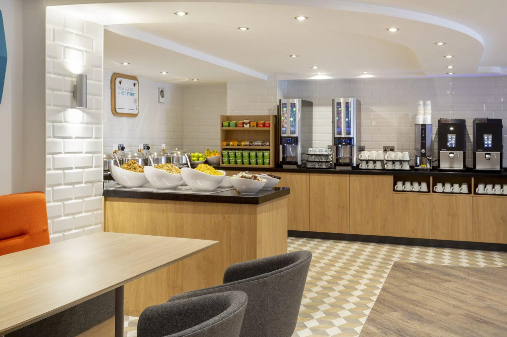 Holiday Inn Express Edinburgh City Centre by IHG