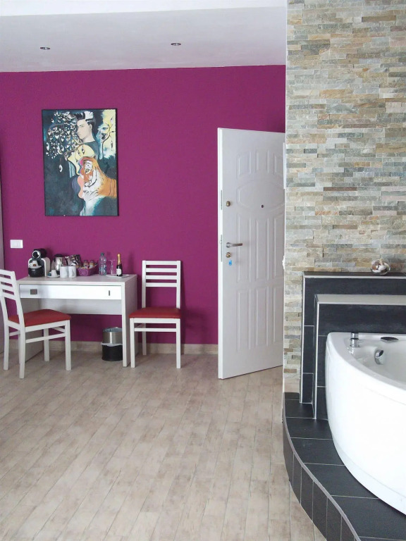 Five Rooms Rome Guesthouse