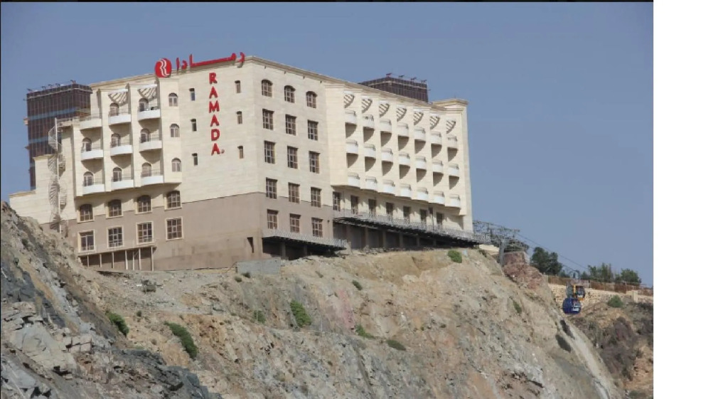 Ramada Al Hada Hotel And Suites