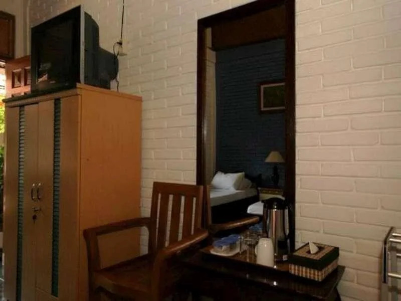 Hidden Oasis Bed & Breakfast