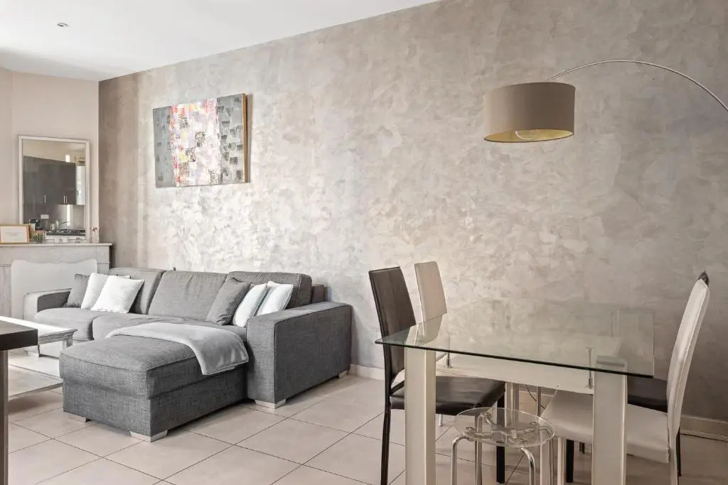 Appartement 2P centre de Cannes avec balcon