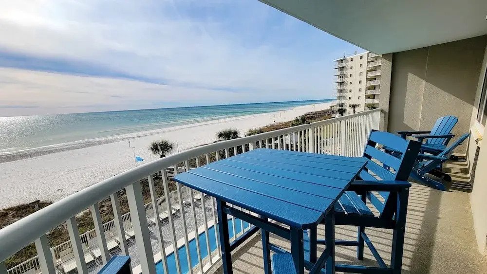 2br/2ba Beachfront Condo With Stunning Ocean Views + Heated Indoor/outdoor Pool