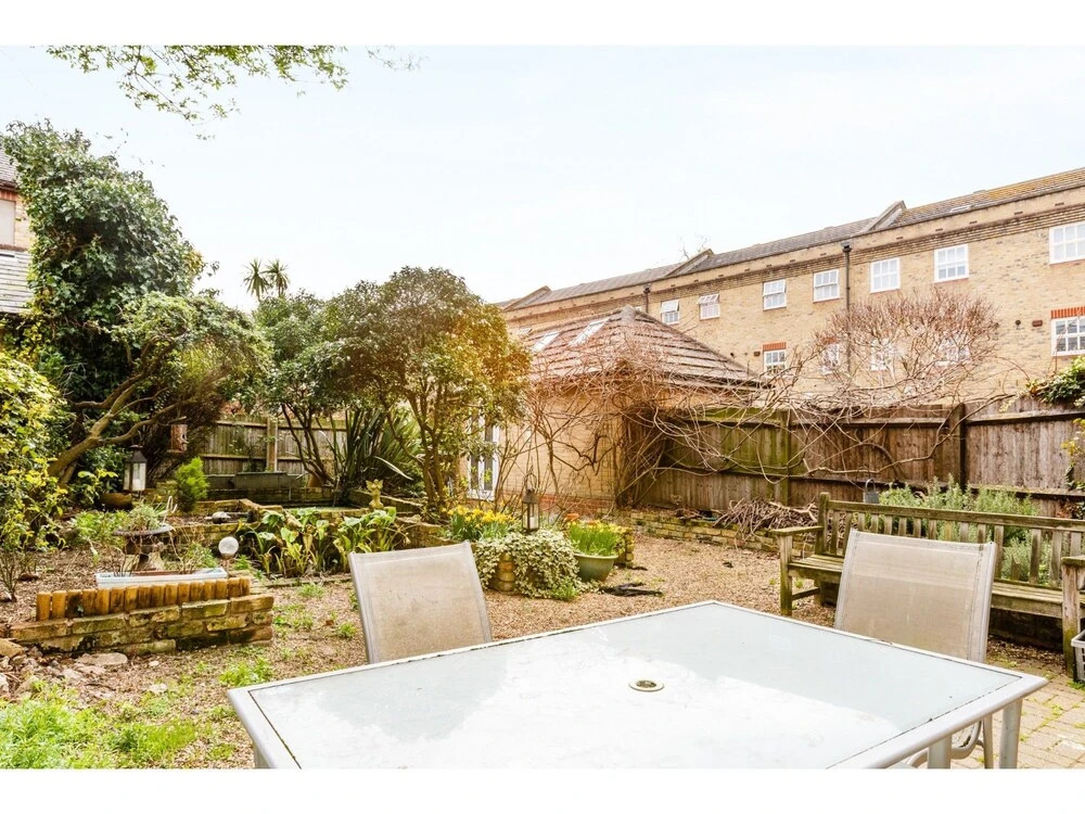 Amazing Detached House in Trendy Peckham Sleeps 6