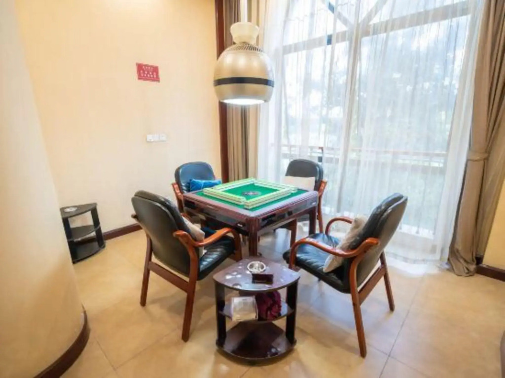 Minhang Julong Hotel