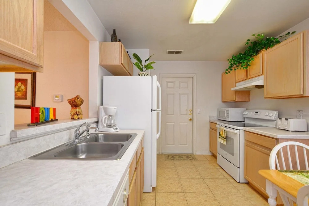 Indian Point- 3 Bedroom Pool Home- 1301IP