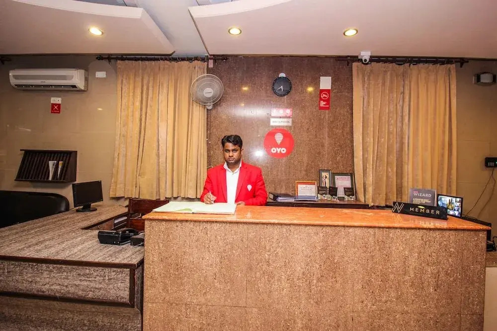 OYO Flagship 22531 C Scheme Ashok Nagar