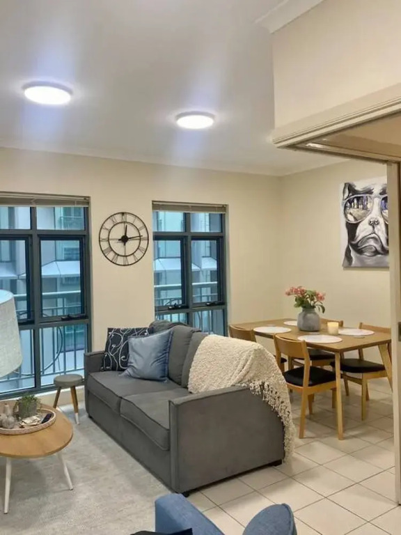 Morgan Place Central Melbourne CBD Apartment on Flinders Lane Late Check-out Complimentary Welcome Hamper