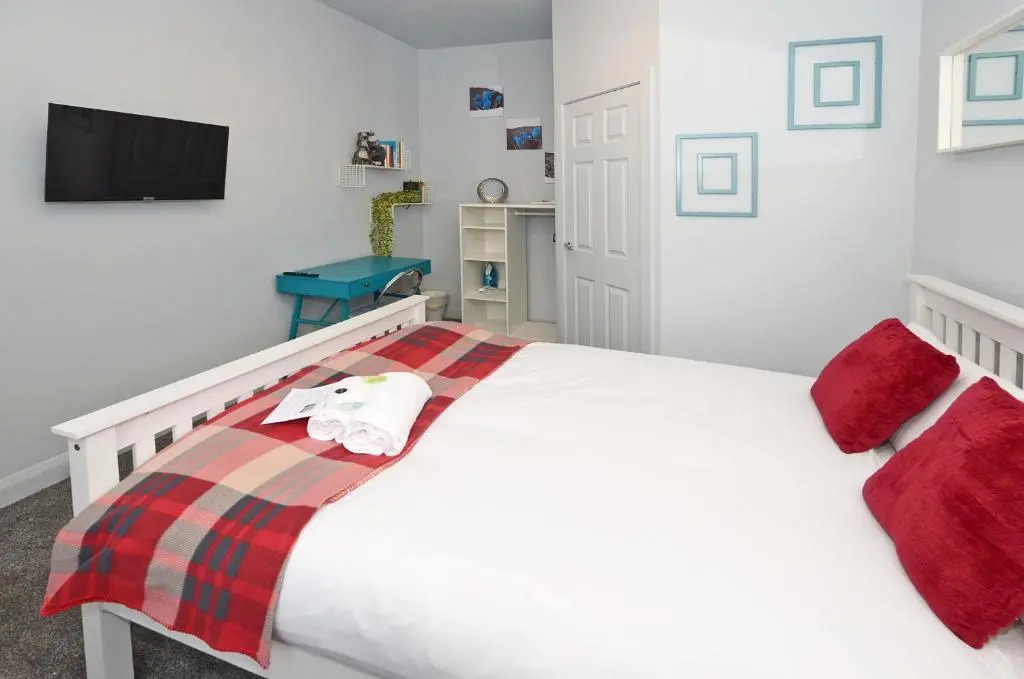 Townhouse PLUS @ 301 West Street Crewe