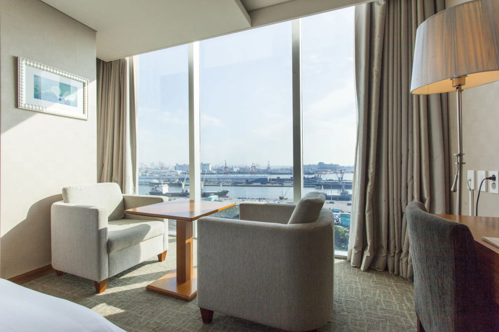 Harbor Park Hotel