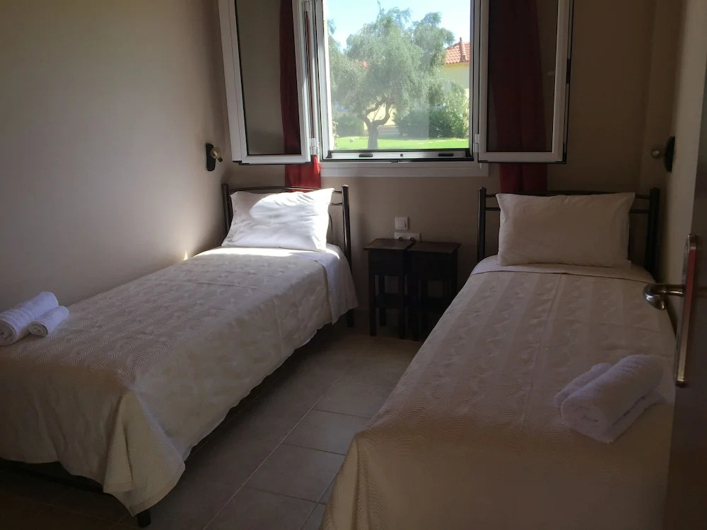 AnthosGuestHouses