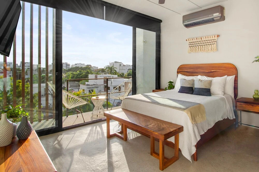 Searena Boutique Condos - Adults Only