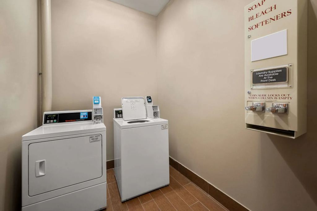 Comfort Inn & Suites Fenton