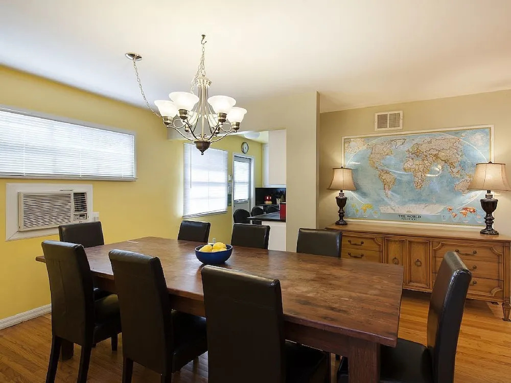 Castle1 - 6 Br Home