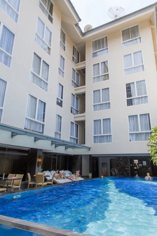 ZenRooms Kuta Jerman Beach