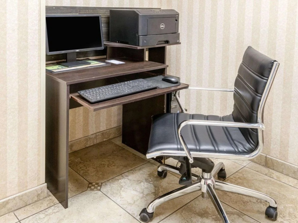 Comfort Suites Seaford