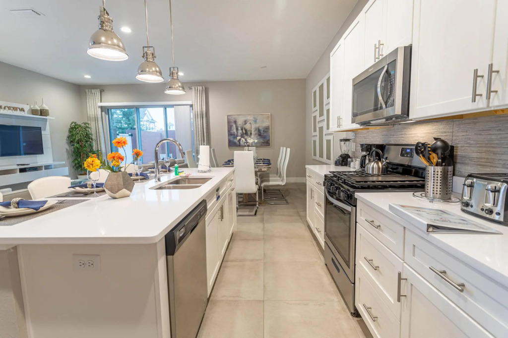 Moradda Disney 5 En-Suite House with Hot Tub 2633