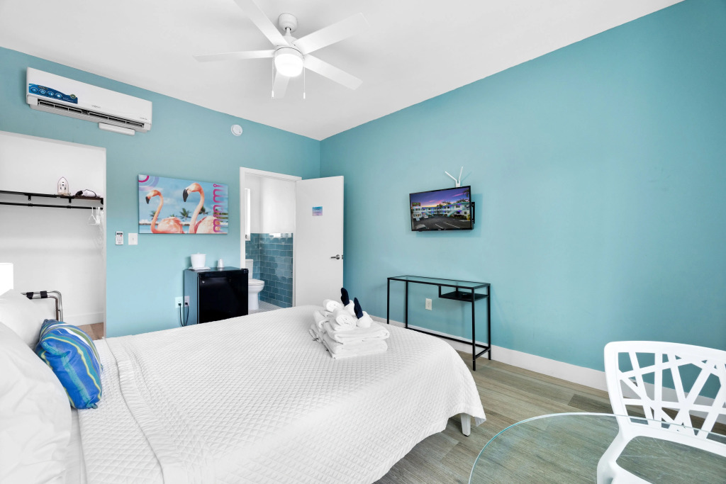 The New Yorker Miami Hotel