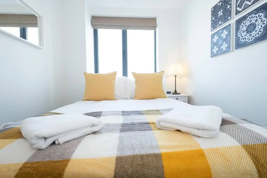 Air Host and Stay - Liverpool The Atrium sleeps 6 great value