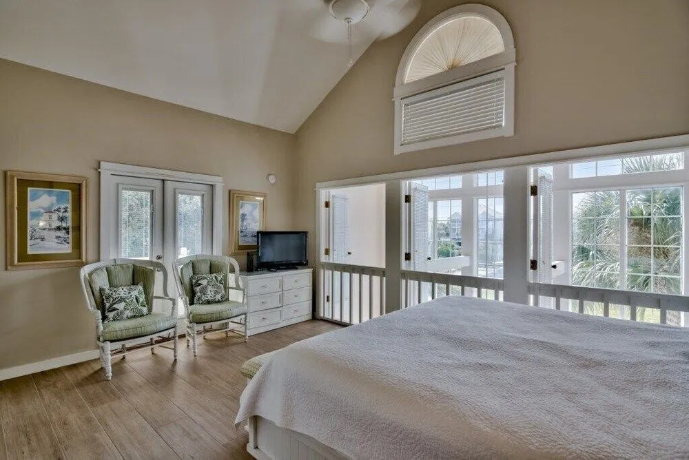 Crystal Oasis Across From Beach Heated Pool