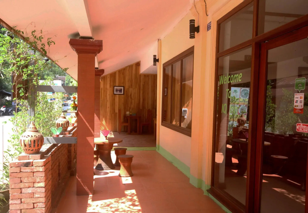IQ Inn