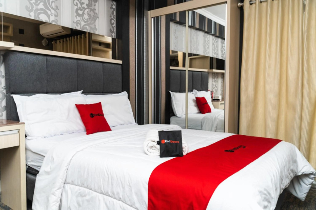 RedDoorz Apartment at Bogor Valley