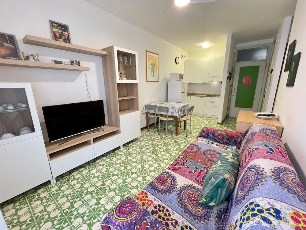Cozy Flat With Swimming Pool