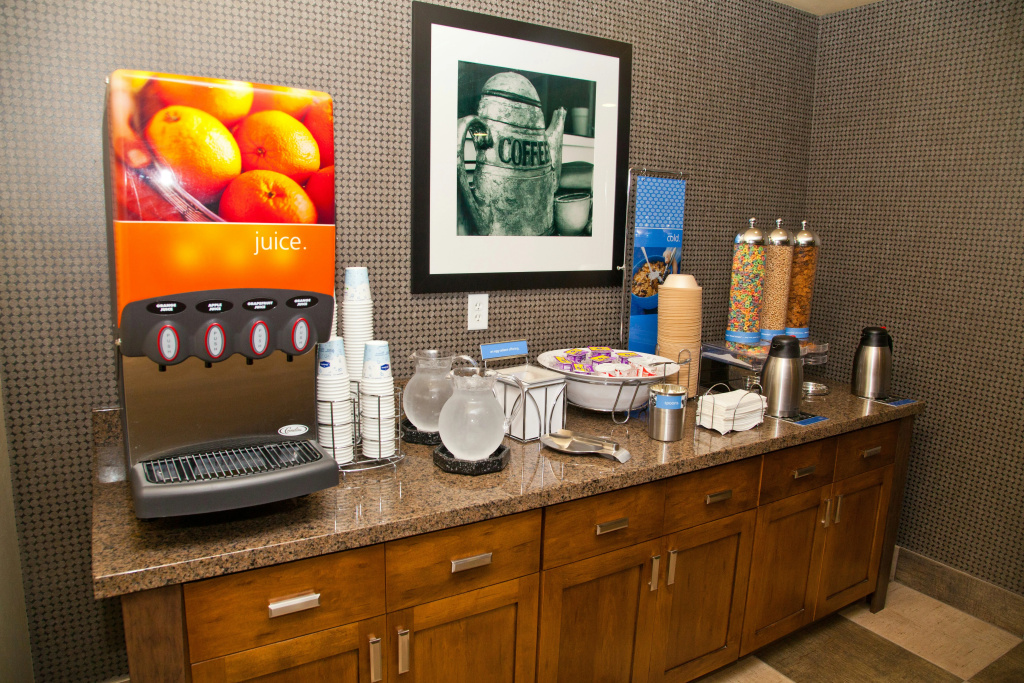 Hampton Inn & Suites Salinas