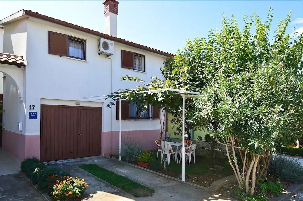 Apartment Rogan