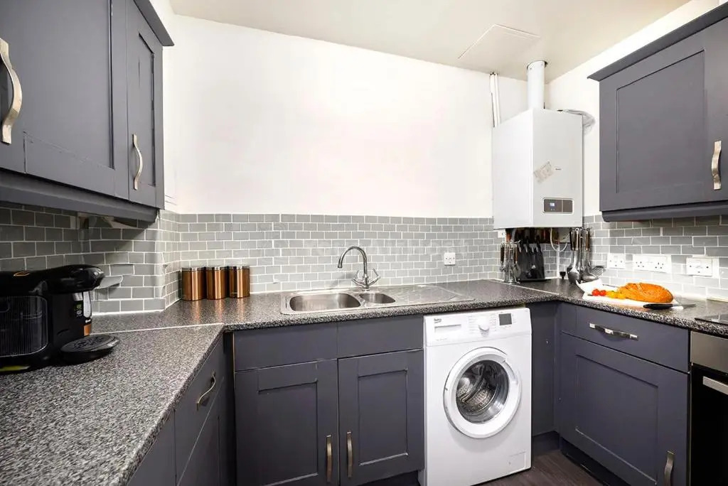 Modern 2 bed apartment in Croydon
