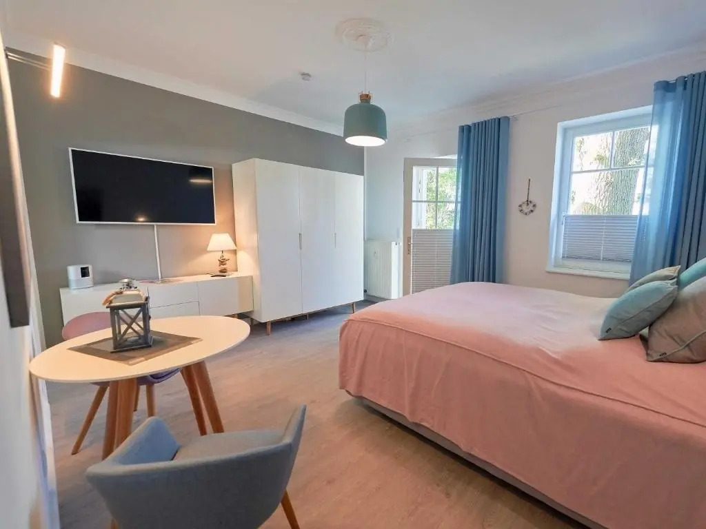 Villa "Saxonia" in Binz - WG 19, strandnah