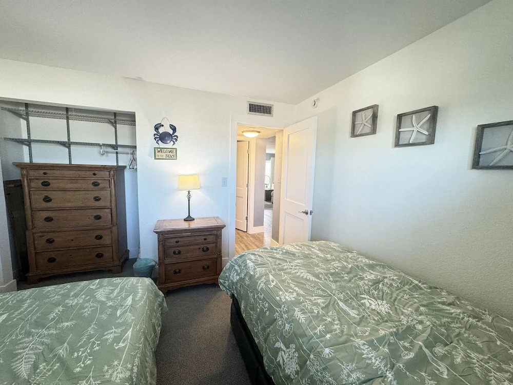 237 El Matador 2 Bedroom Condo by RedAwning