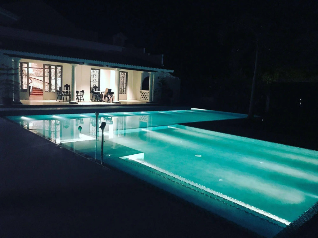 Avenue Suites Hotel