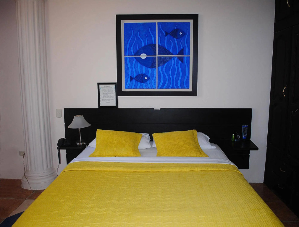 Hostal Antares