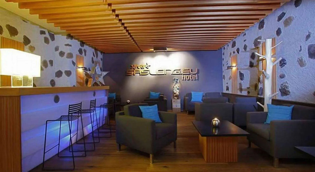 Alpstay - Smart Hotel Saslong