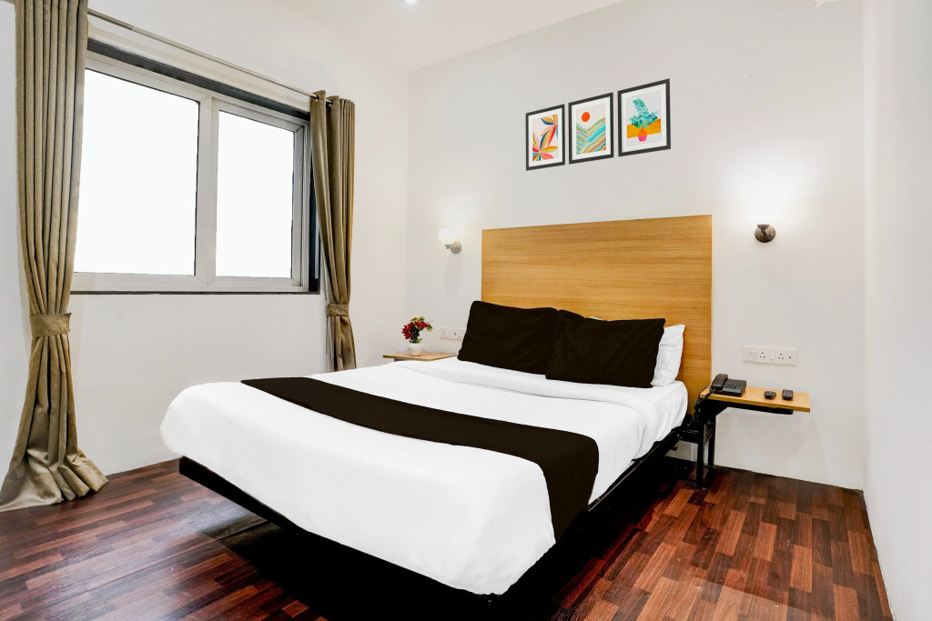 Townhouse PBG Mall Vashi