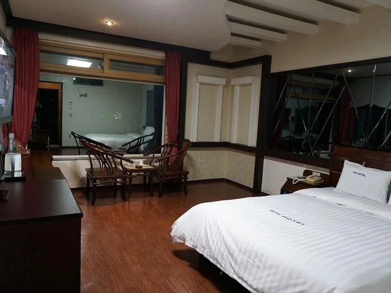 Xi Motel