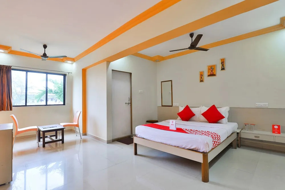 OYO 15918 Hotel Silent