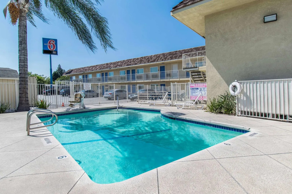 Motel 6 Ontario, CA - Airport