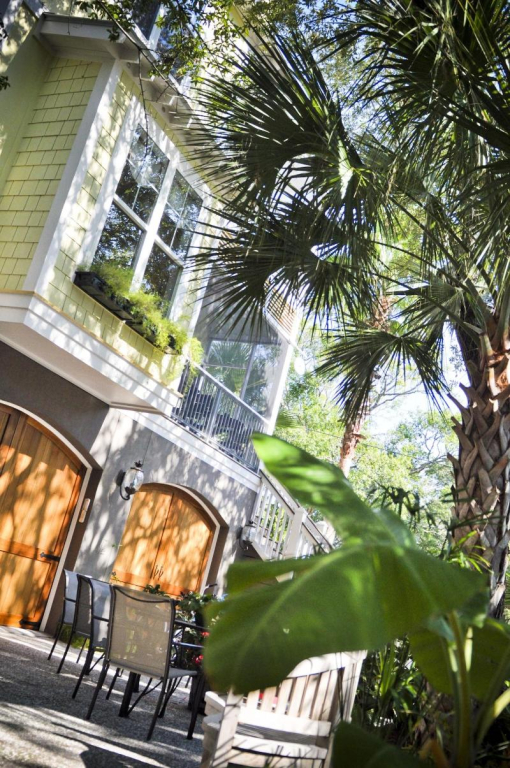 Waters Edge Inn