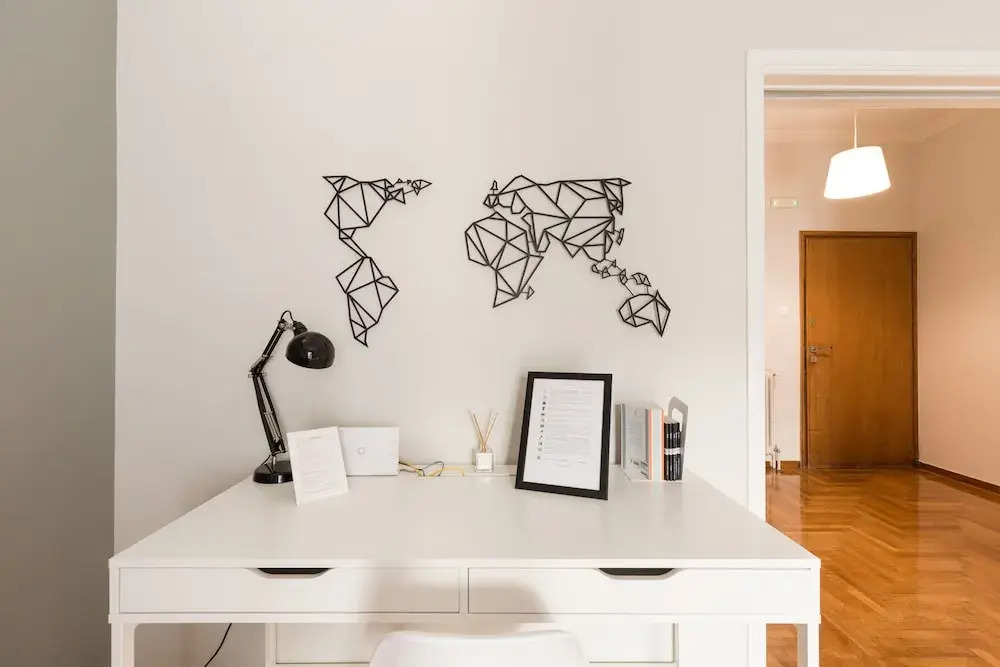 UPSTREET Sleek Flat in Central Syntagma