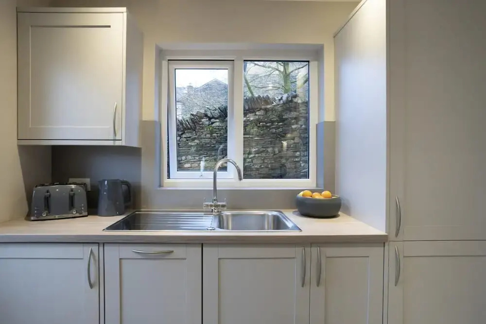 Ferndale s Hideaway - 1 Bedroom Spacious Apartment - Central Ambleside - Parking