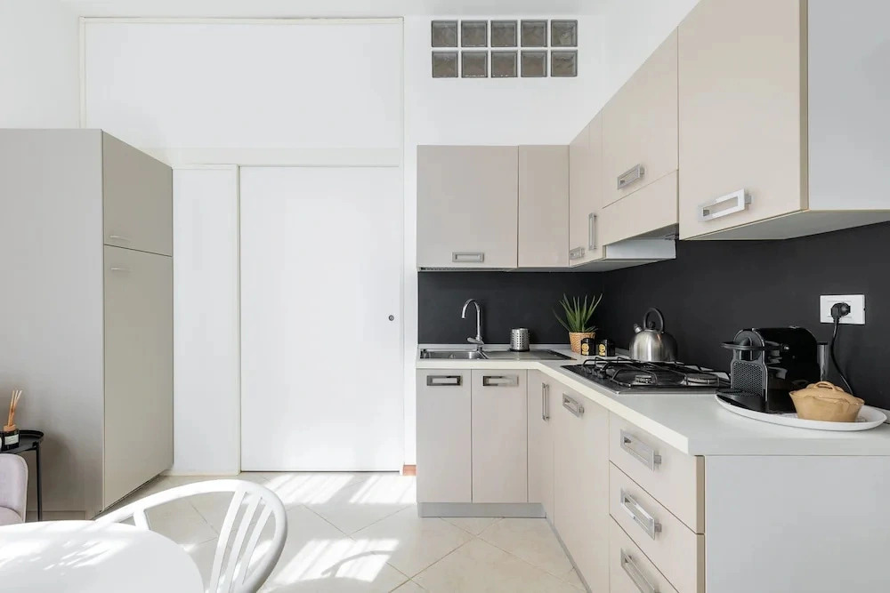 Light-filled Flat by Wonderful Italy