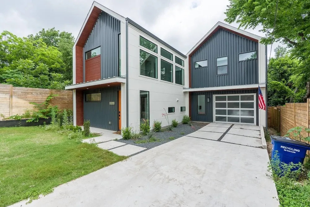 Brand NEW Austin Abode 2 bd 2.5 ba!