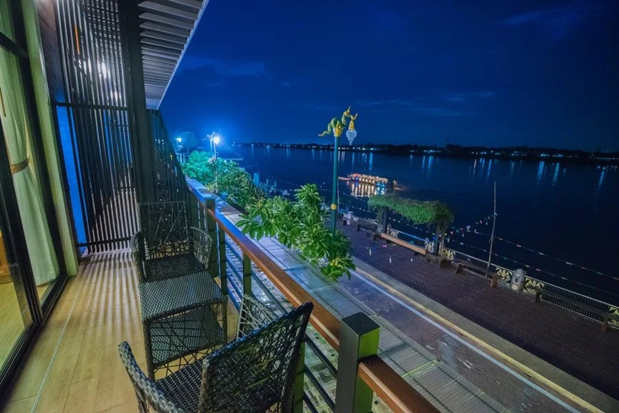 Na Rim Khong River View