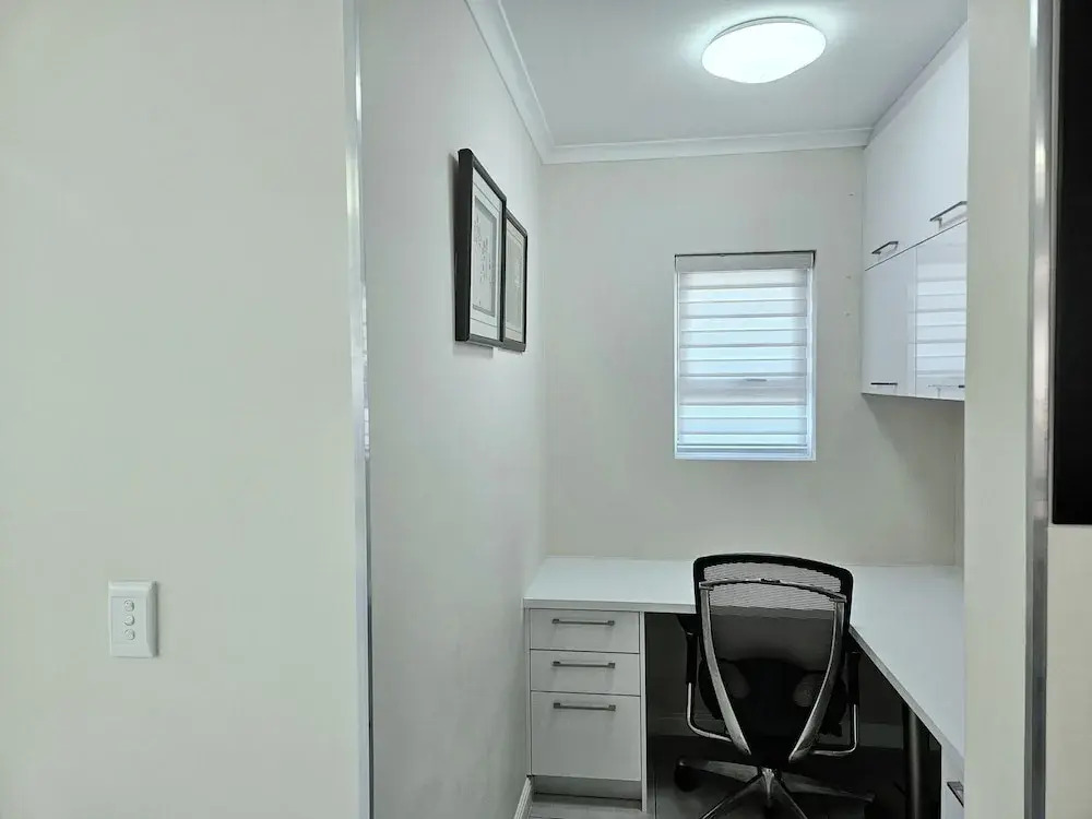Dolphin Ridge Seaside Apartment