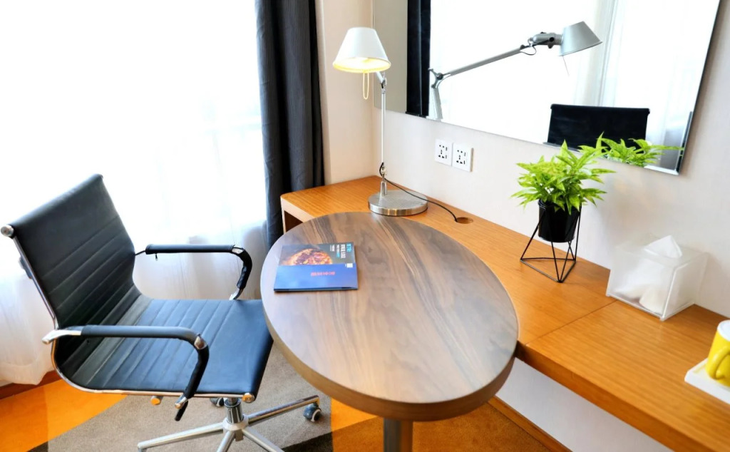 Holiday Inn Express Luoyang Xiyuan