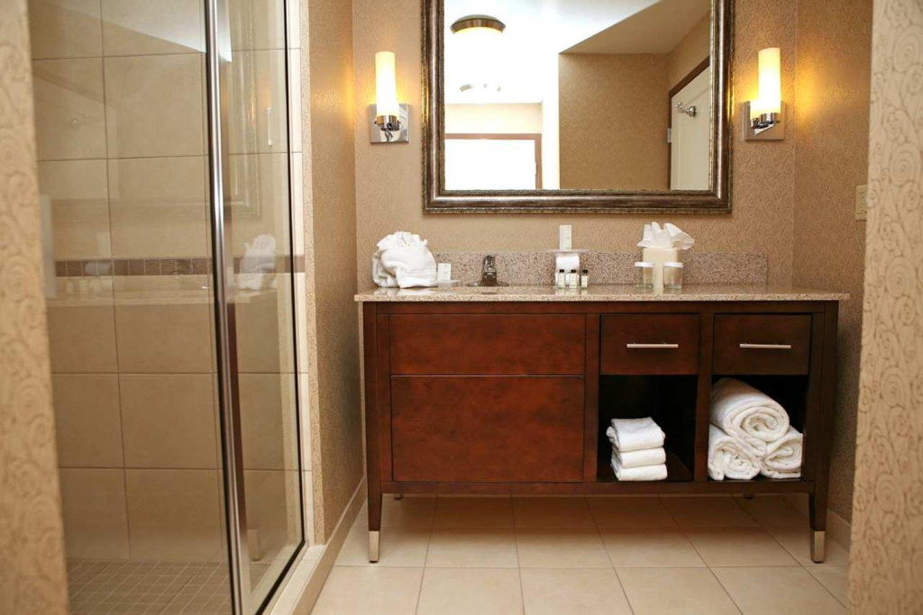 Отель Embassy Suites by Hilton Birmingham Hoover