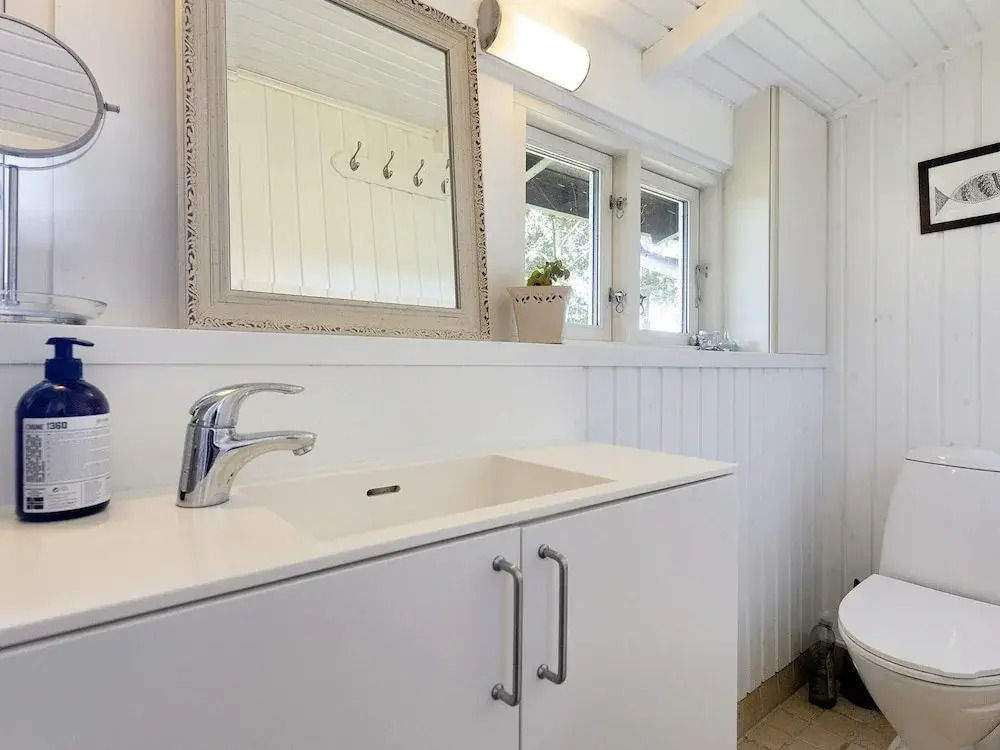 6 person holiday home in Mern-By Traum