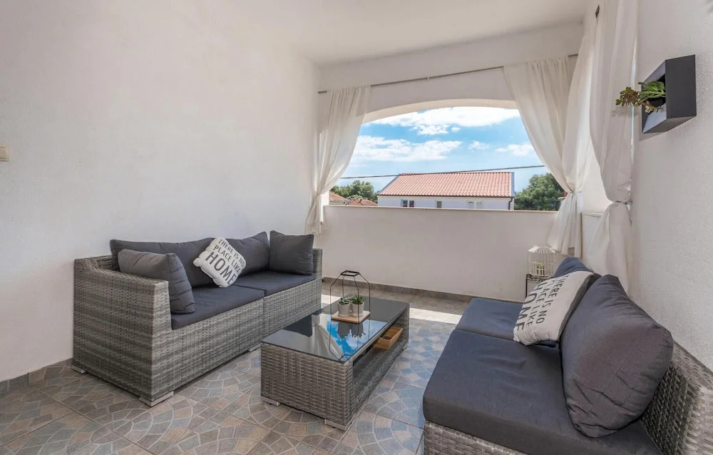 Beautiful Home in Biograd With Wifi and 3 Bedrooms