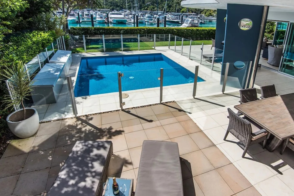 Pavillions 2 Luxury 4 Bedroom 3 Bathroom With In-ground Pool And Golf Buggy